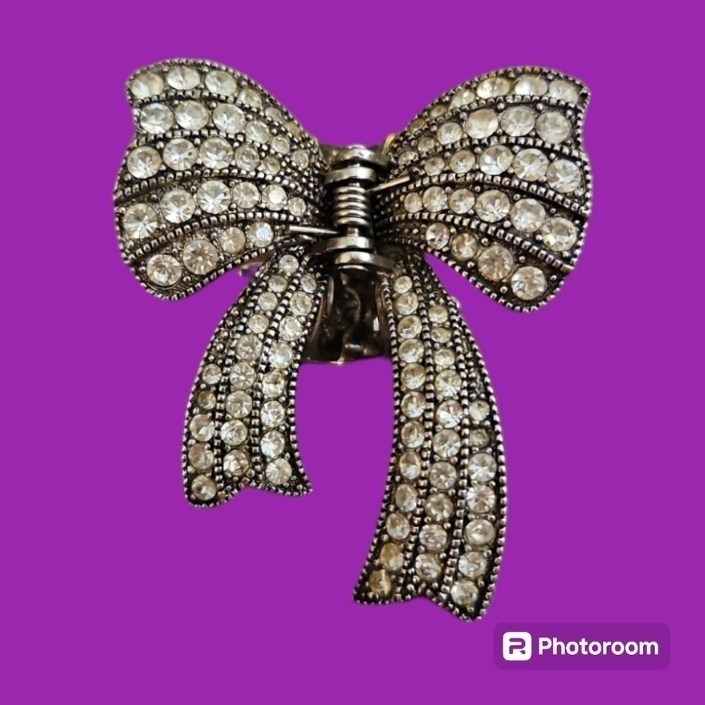 Vintage Rhinestone Paved Bow Coquette Bridal Holiday Hair Claw Clip